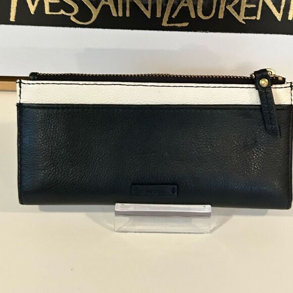 Fossil Black and White pebble Leather Wallet clutch - Picture 5 of 9